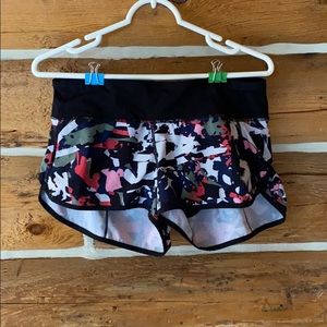 Lululemon shorts size 6